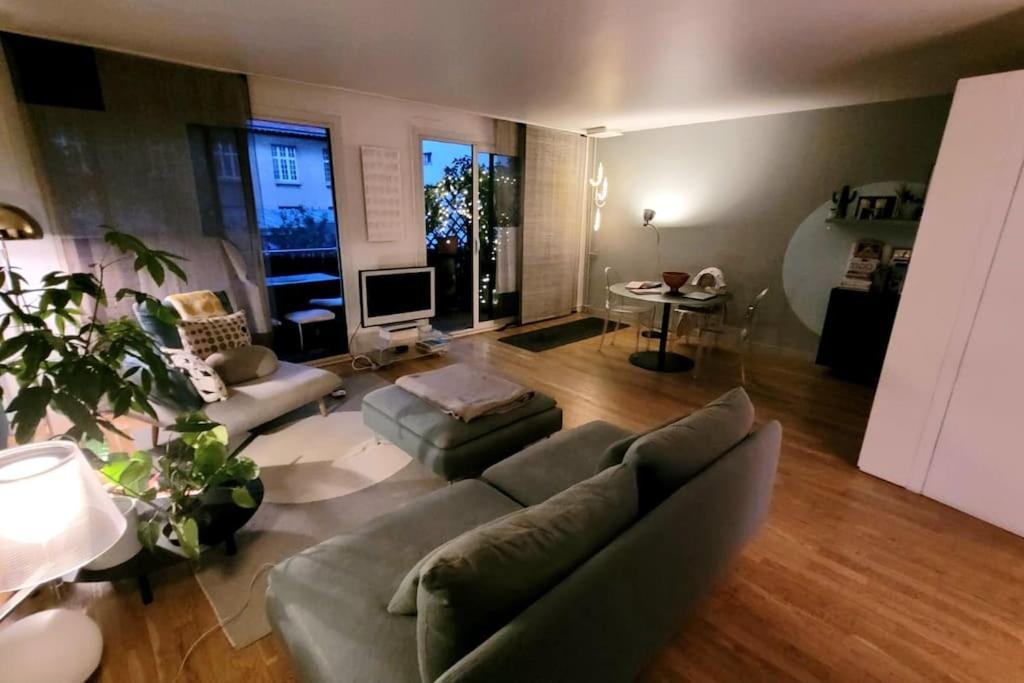 Lovely Artist Appartment باريس المظهر الخارجي الصورة